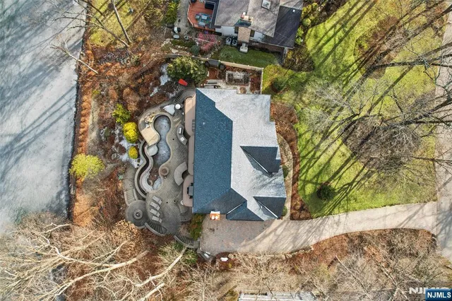 $1,199,000 | 185 Summit Avenue, Pompton Lakes, NJ 07442