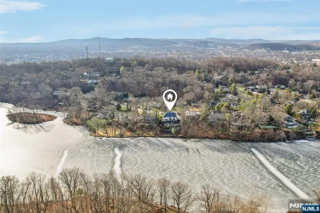 $1,199,000 | 185 Summit Avenue, Pompton Lakes, NJ 07442