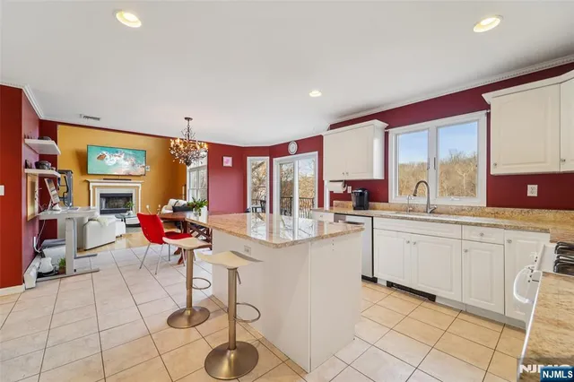 $1,199,000 | 185 Summit Avenue, Pompton Lakes, NJ 07442