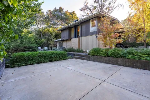 $875,000 | 7320 Walling Lane, Dallas, TX 75231