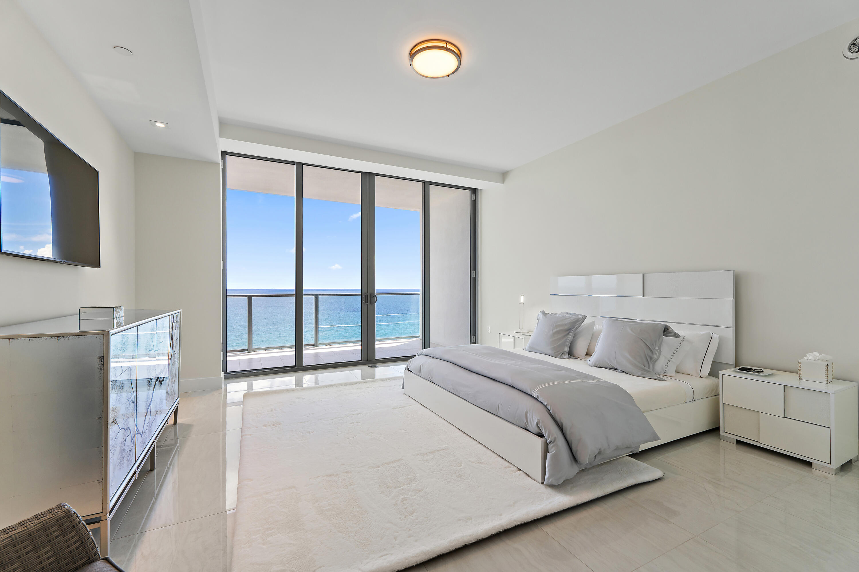 3100 North Ocean Drive, Unit H1603 Singer Island, FL 33404 - Photo 16 of 45 Amrit H1603_Primary Suite