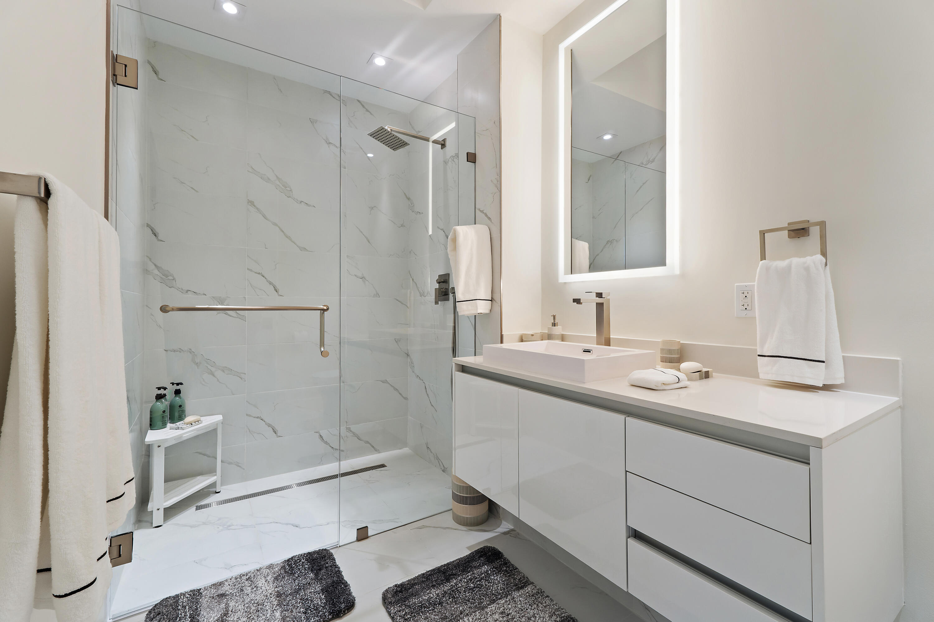 3100 North Ocean Drive, Unit H1603 Singer Island, FL 33404 - Photo 22 of 45 Amrit H1603_Bath 2