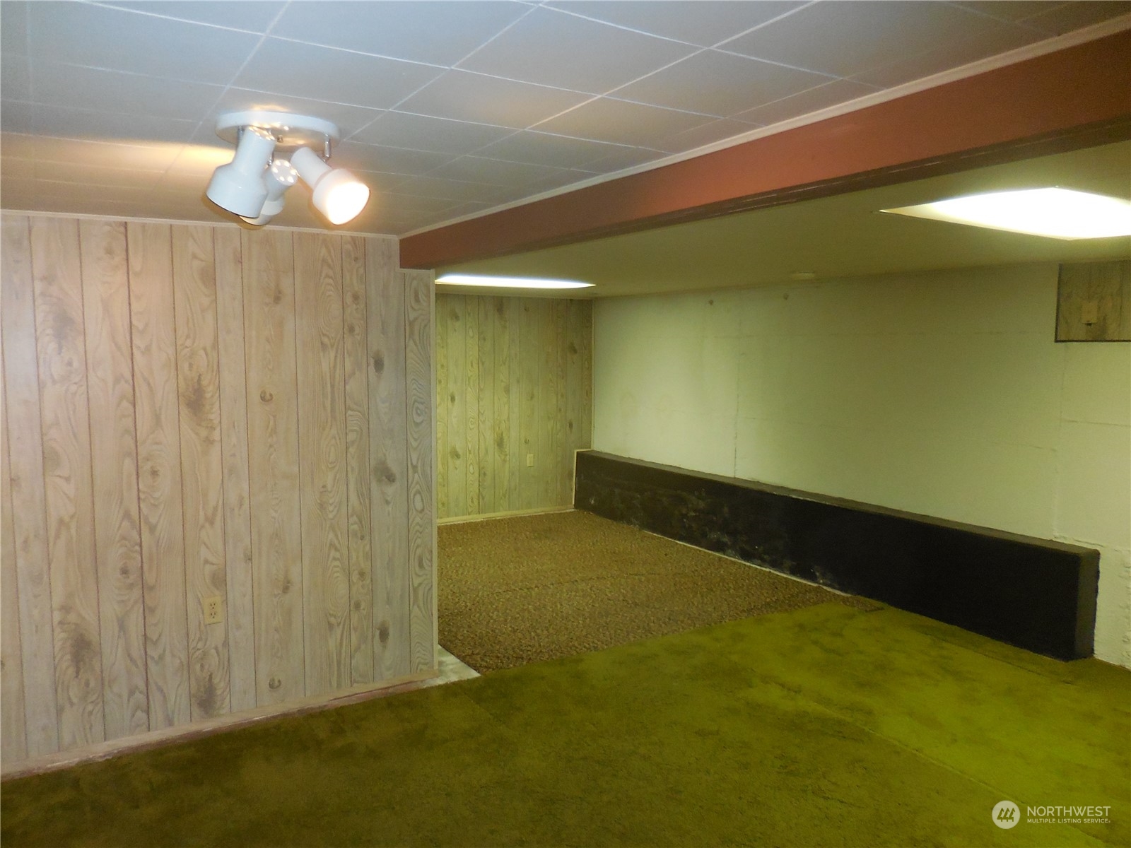 7294 East Collins Road Port Orchard, WA 98366 - Photo 34 of 39 Gallery Image 34
