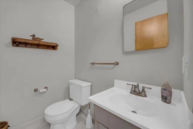 $415,000 | 384 Bellarmine Drive, Rochester, MI 48309