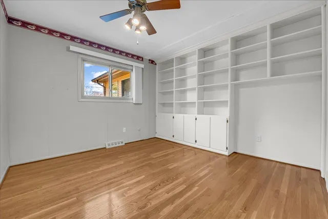 $415,000 | 384 Bellarmine Drive, Rochester, MI 48309