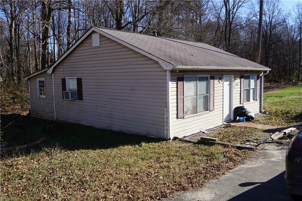 2475 Darrow Road Walkertown, NC 27051 - Photo 30 of 34 Gallery Image 30