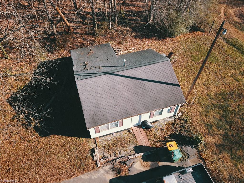 2475 Darrow Road Walkertown, NC 27051 - Photo 9 of 34 Gallery Image 9