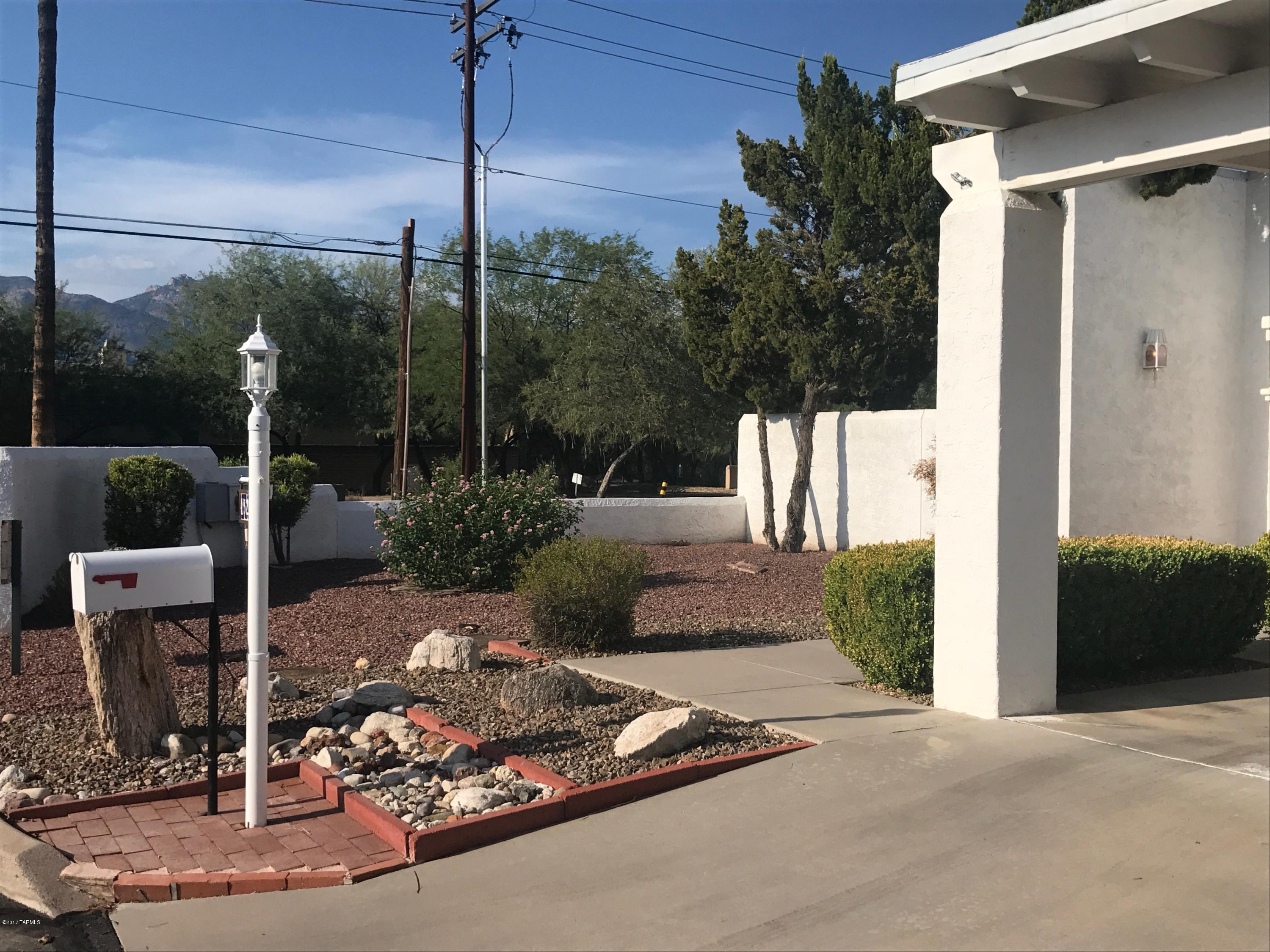 4820 East Fort Lowell Road, Unit N Tucson, AZ 85712 - Photo 3 of 31
