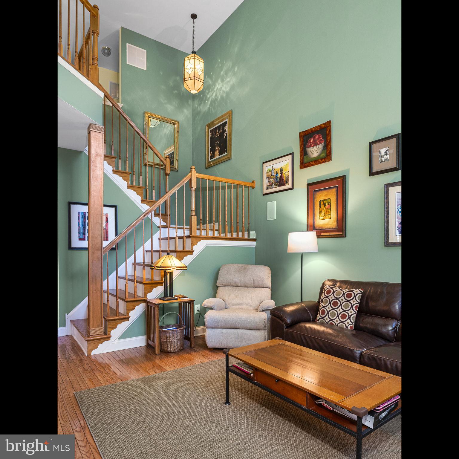 24 Longview Lane Newtown Square, PA 19073 - Photo 14 of 32 a living room with furniture