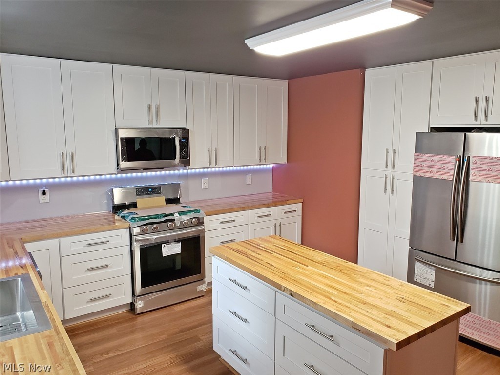 1919 Brainard Road Lyndhurst, OH 44124 - Photo 4 of 34