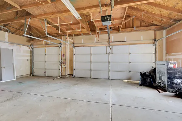 a view of a garage room