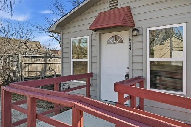 $900 | 514 South Chandler Avenue, Denison, TX 75020