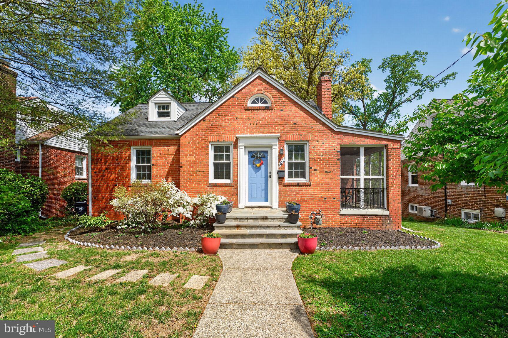 617 Gist Avenue Silver Spring, MD 20910 - Photo 2 of 31 Welcome home!