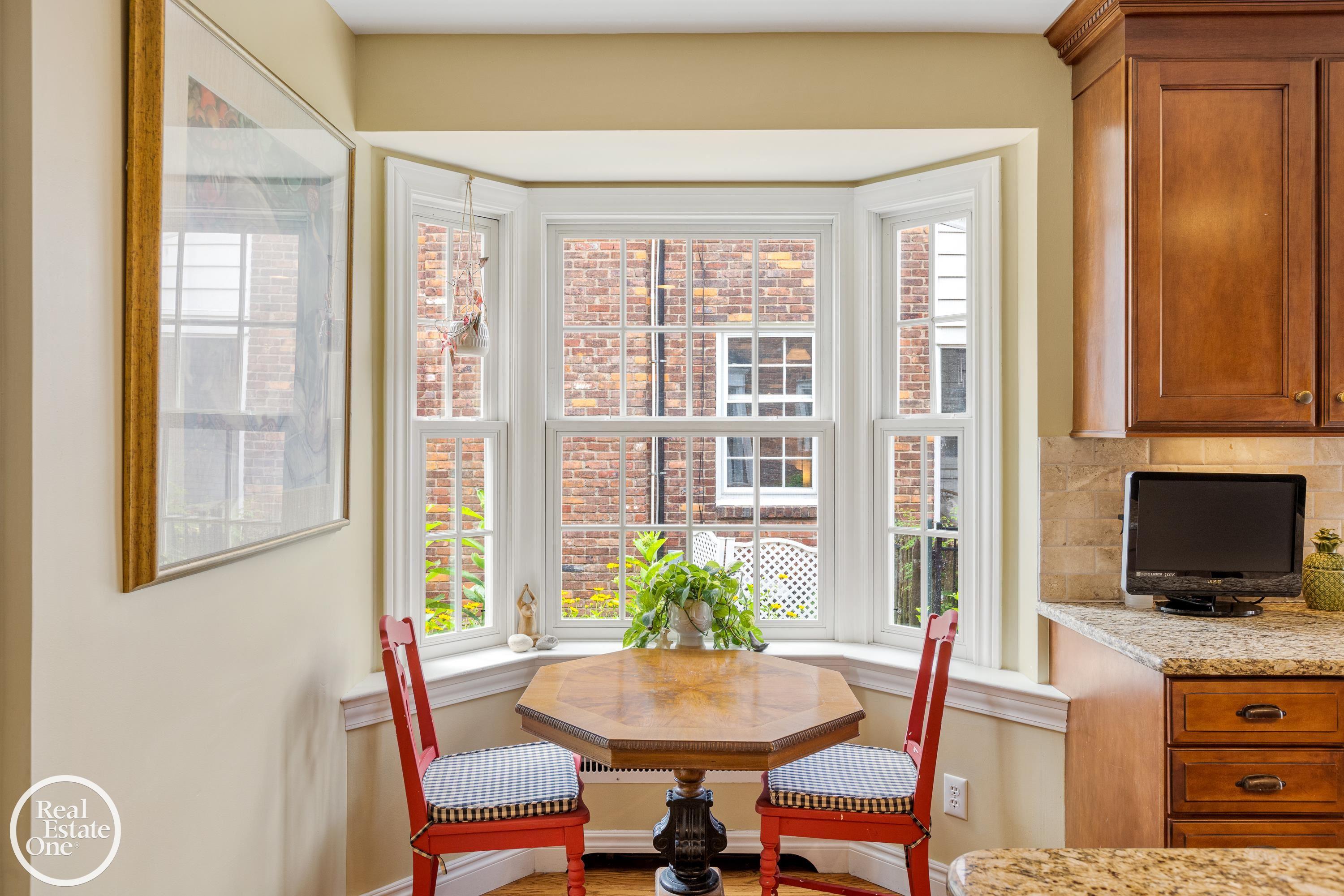 287 McMillan Road Grosse Pointe, MI 48236 - Photo 20 of 57 50145562-65cf4dac-c47f-4bbe-b836-1f996f716fa5.JPG