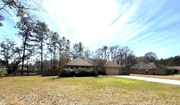 $1,950 | 11152 Gottschalk Road, Covington, LA 70435