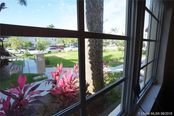 $3,200 | 1450 Meridian Avenue, Unit 105, Miami Beach, FL 33139