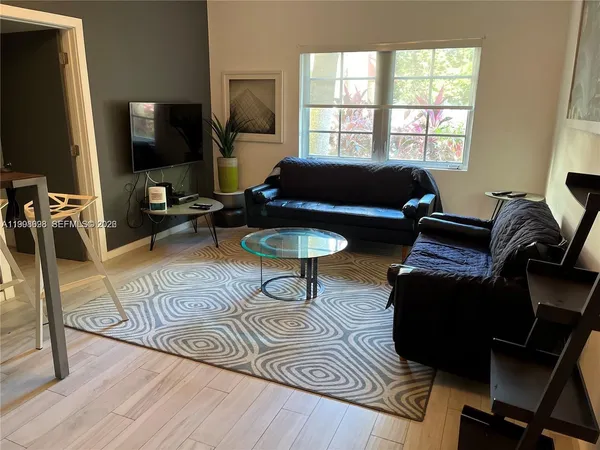 $3,200 | 1450 Meridian Avenue, Unit 105, Miami Beach, FL 33139