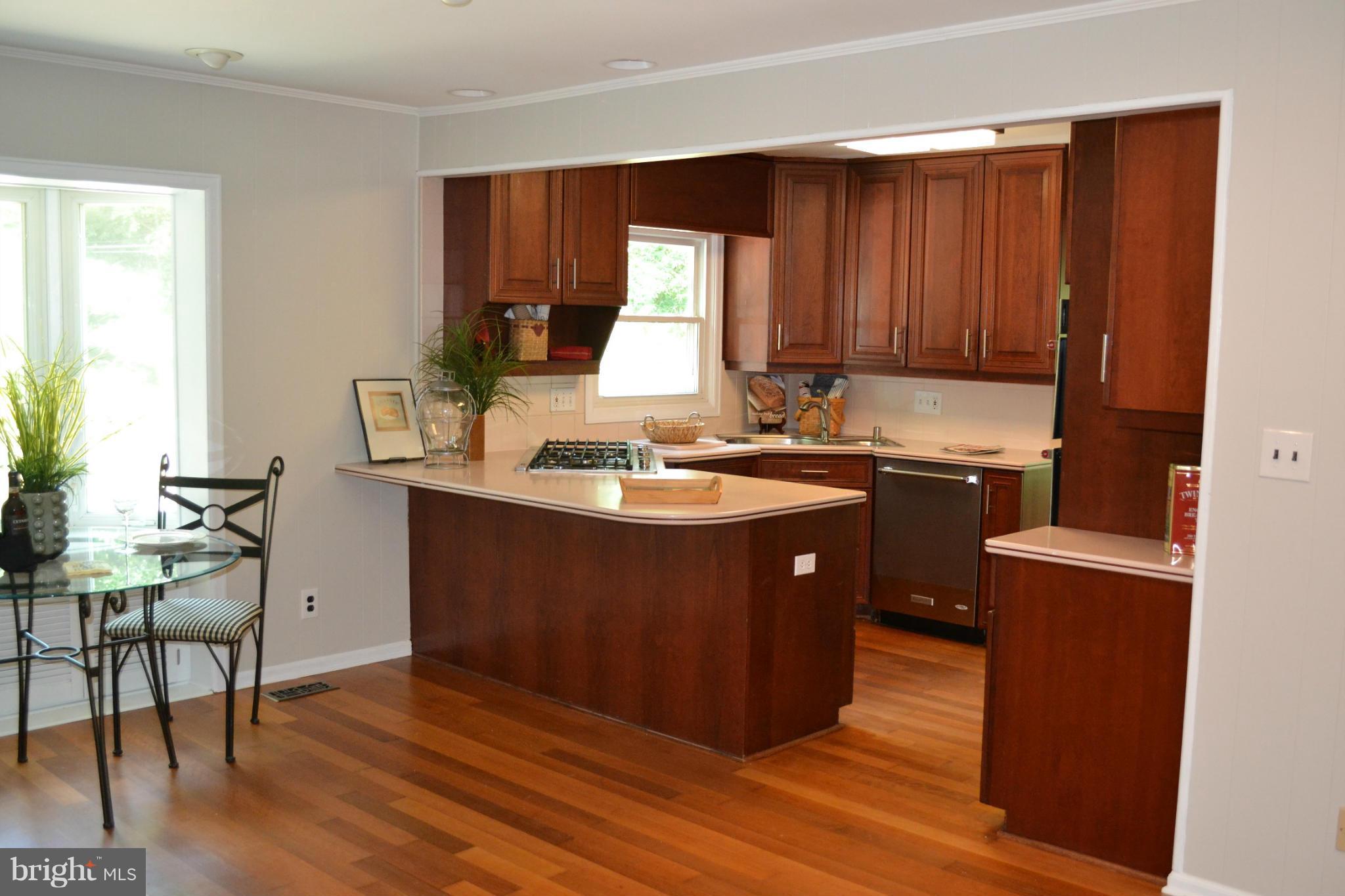 1002 Valewood Road Towson, MD 21286 - Photo 7 of 30 Kitchen