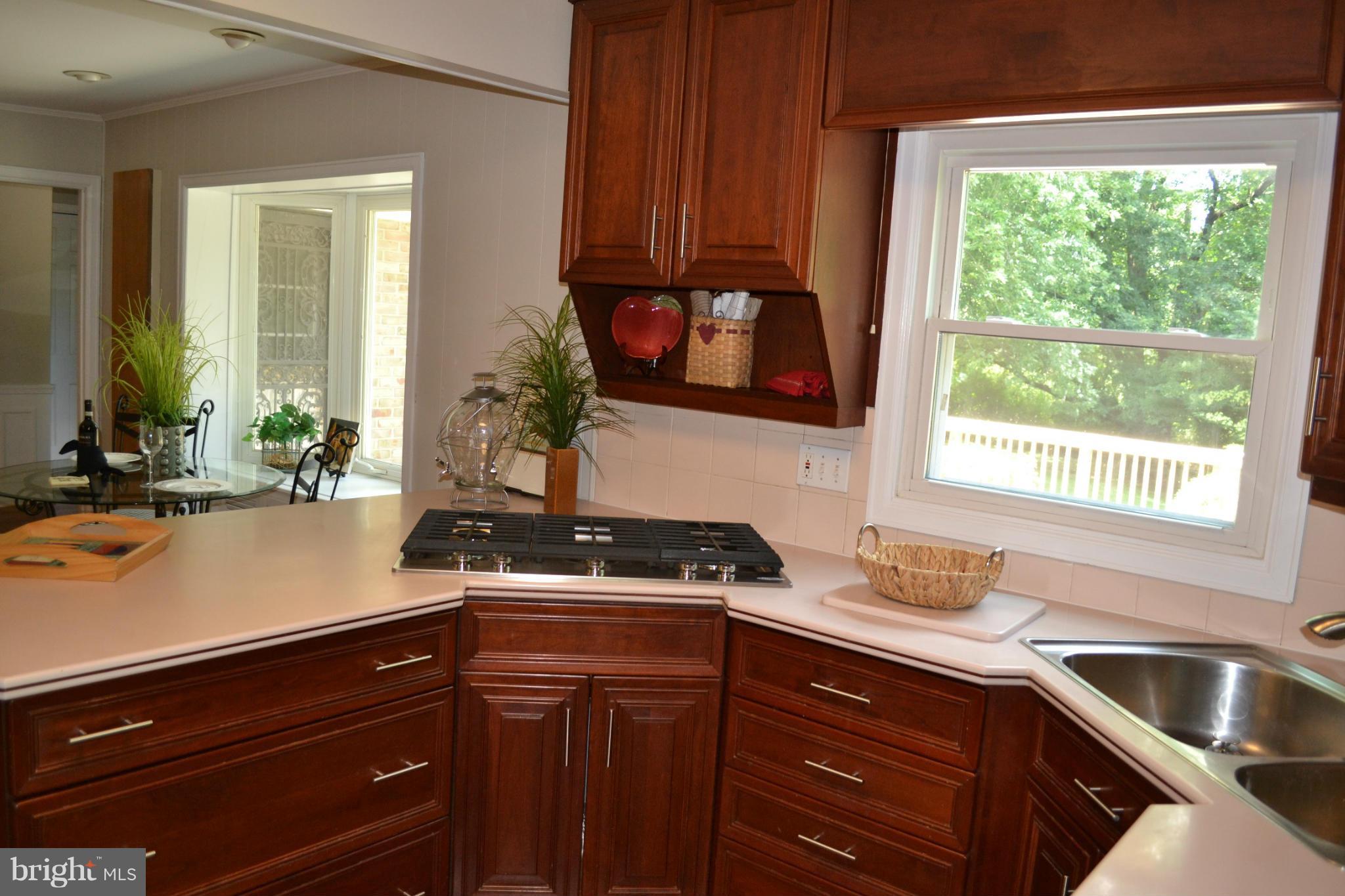 1002 Valewood Road Towson, MD 21286 - Photo 10 of 30 Kitchen