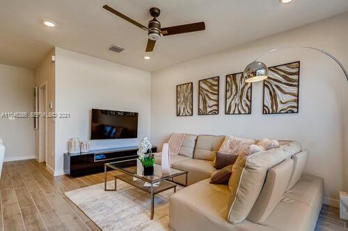 Homestead Homestead, FL 33035 - Photo 6 of 14