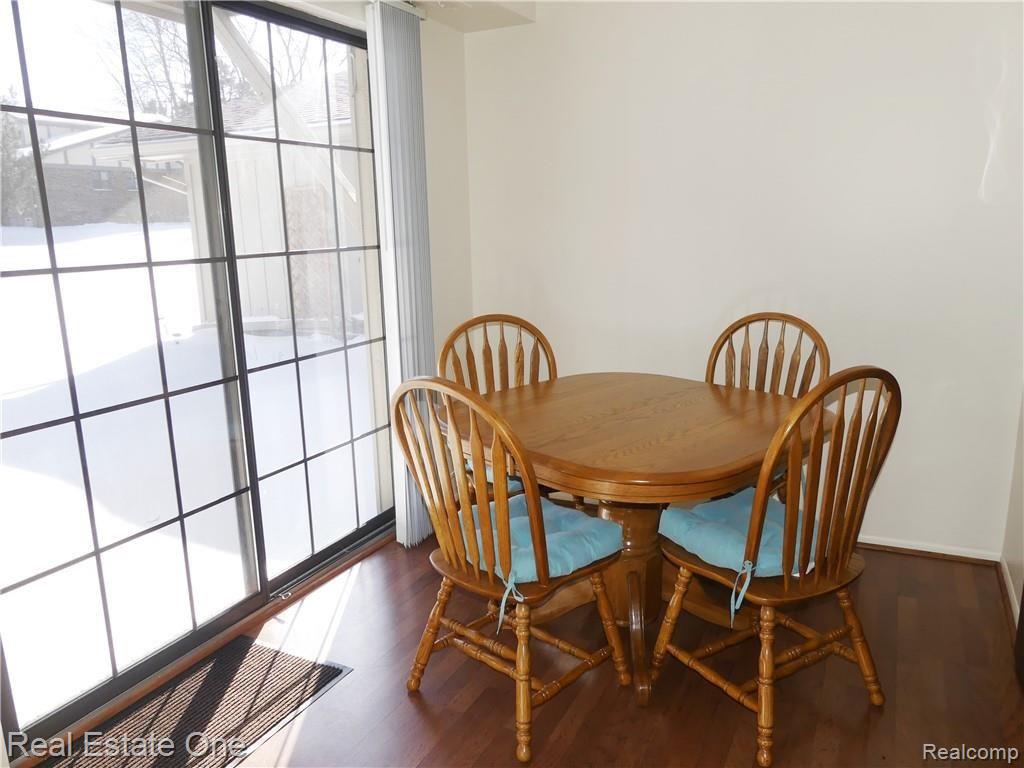 1873 Meadow Dale Court, Unit 9 Rochester, MI 48309 - Photo 9 of 32