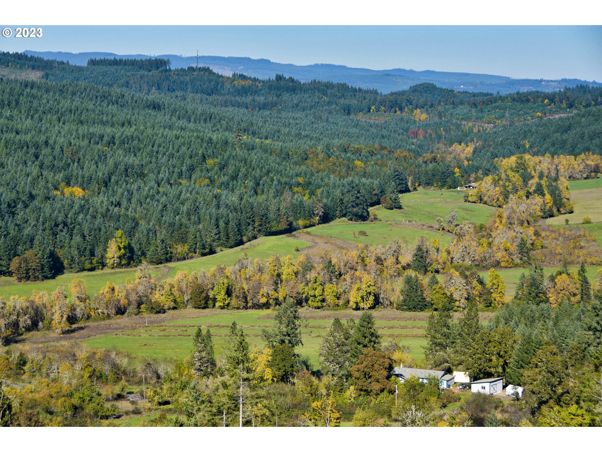 17600 Shady Lane Road Monmouth, OR 97361 - Photo 3 of 44