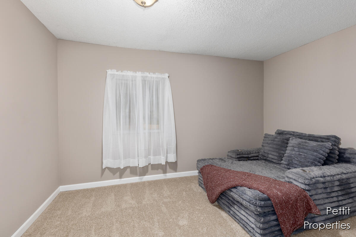 5155 18 Mile Road Barryton, MI 49305 - Photo 14 of 31 IMG_1011