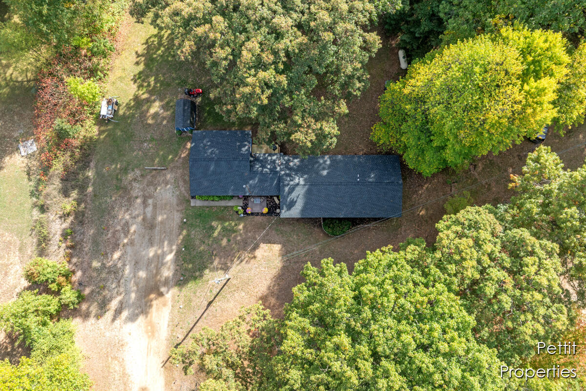 5155 18 Mile Road Barryton, MI 49305 - Photo 23 of 31 IMG_1031