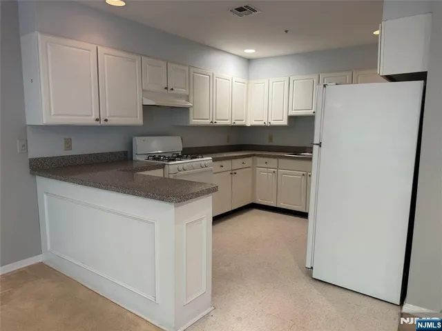 a view of parking area