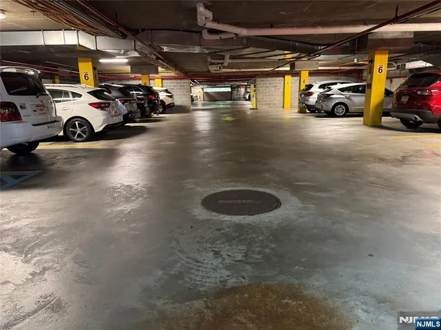 $286,190 | 401 Dercole Court, Unit T127, Norwood, NJ 07648