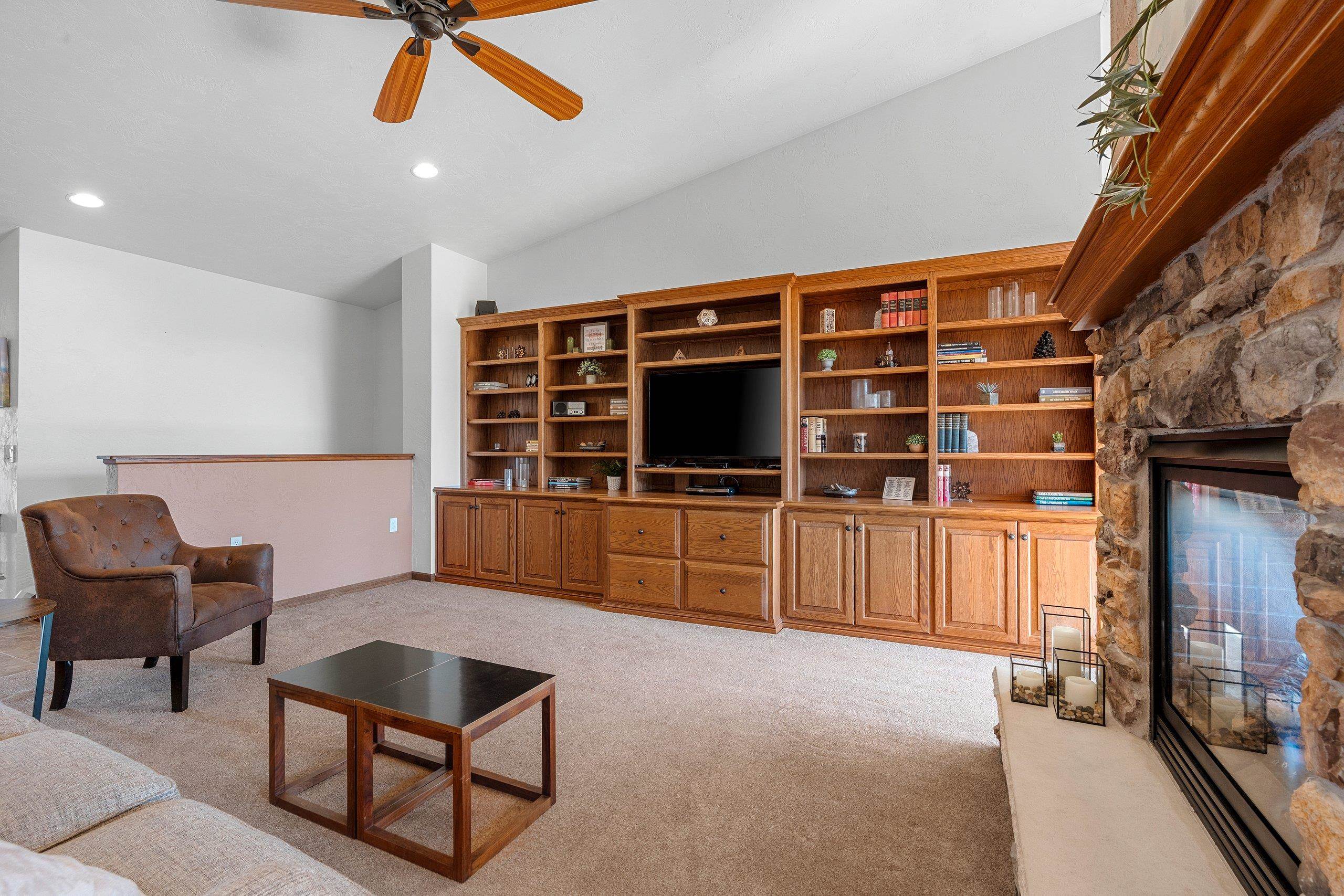 3341 Mockingbird Way Oshkosh, WI 54904 - Photo 14 of 66