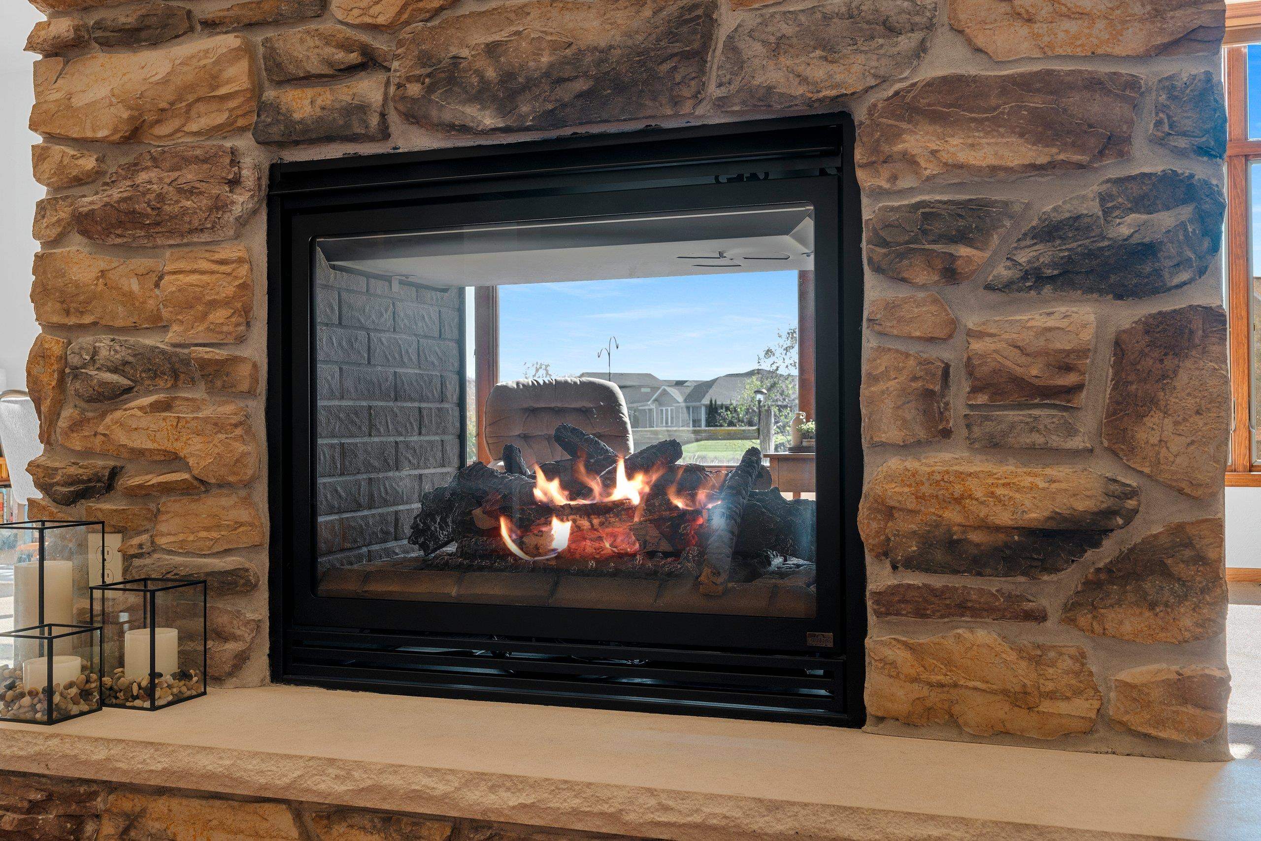 3341 Mockingbird Way Oshkosh, WI 54904 - Photo 14 of 66