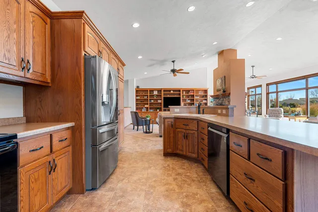 $559,900 | 3341 Mockingbird Way, Oshkosh, WI 54904