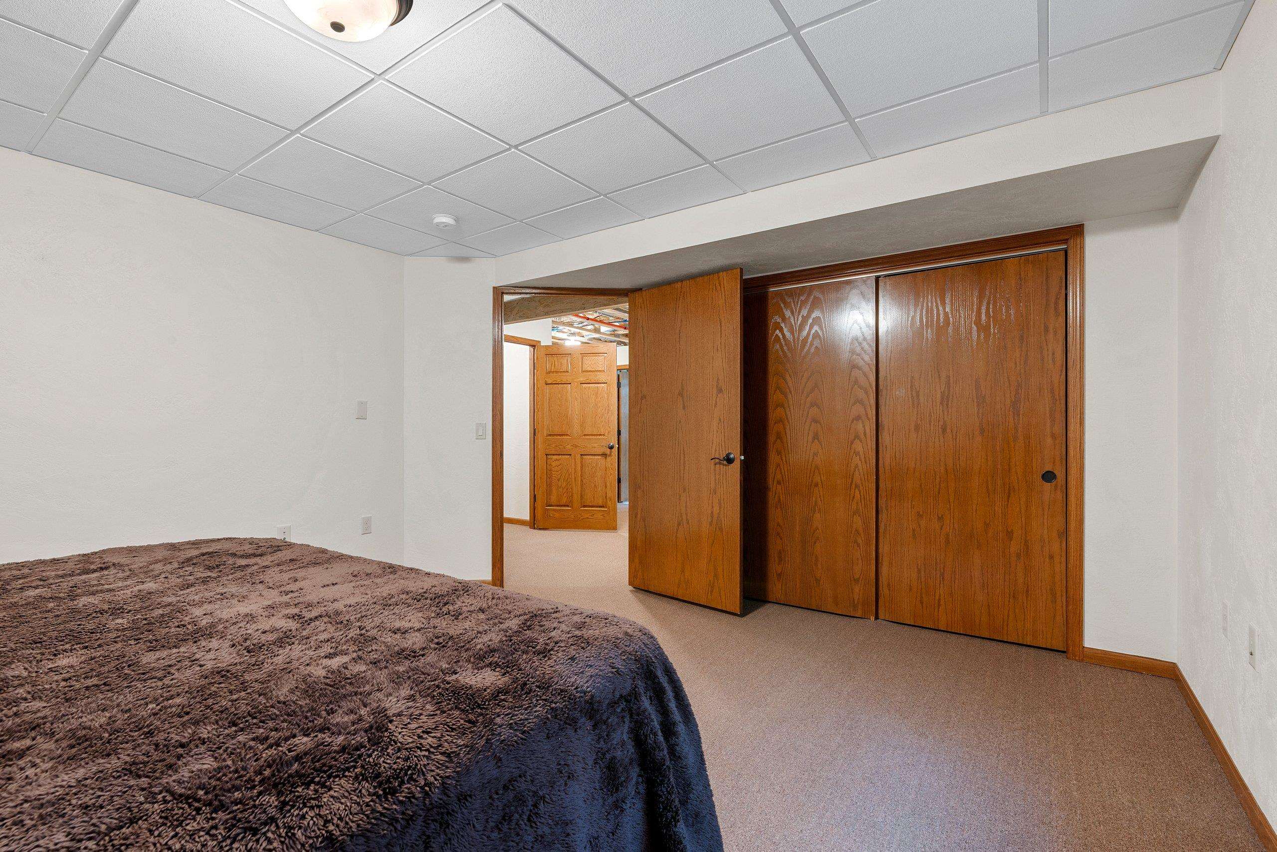 3341 Mockingbird Way Oshkosh, WI 54904 - Photo 37 of 66