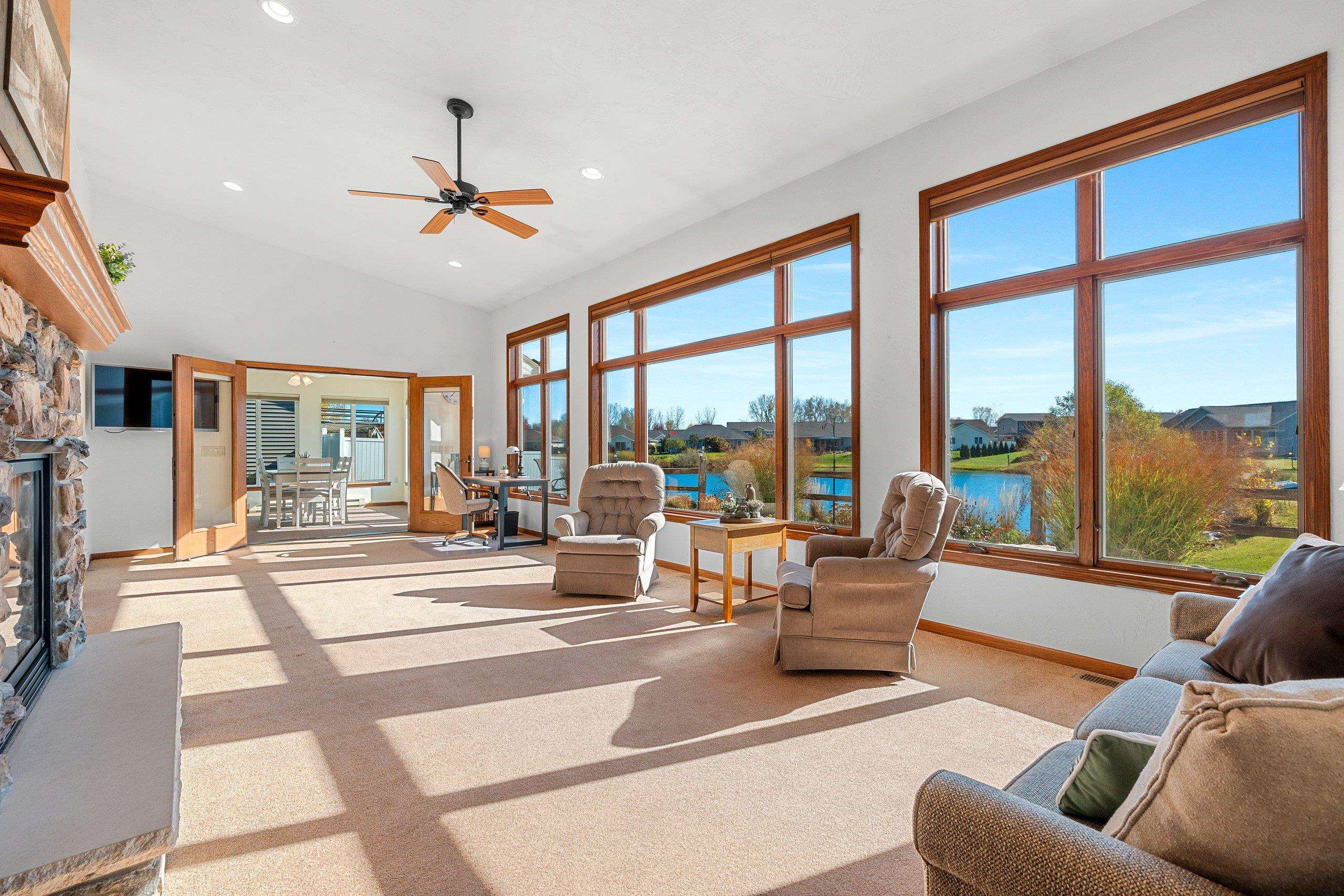 3341 Mockingbird Way Oshkosh, WI 54904 - Photo 7 of 66