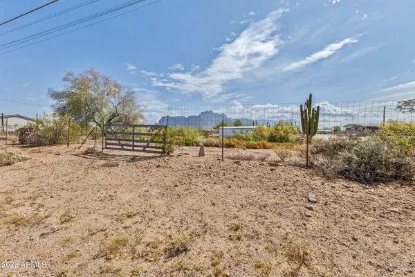$329,000 | 251 North Starr Road, Apache Junction, AZ 85119