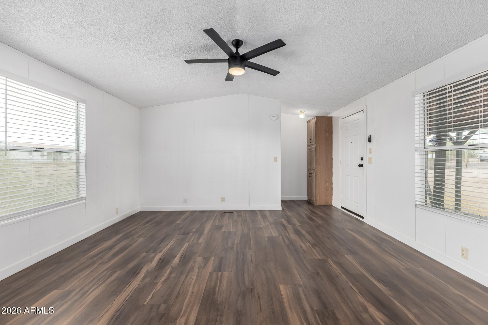 251 North Starr Road Apache Junction, AZ 85119 - Photo 8 of 28 08 - Starr