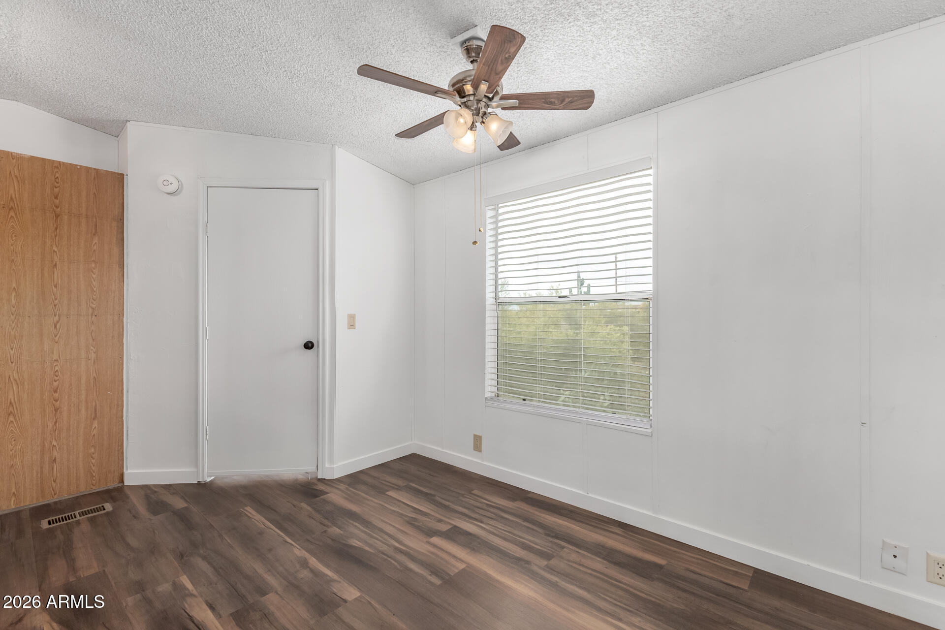 251 North Starr Road Apache Junction, AZ 85119 - Photo 10 of 28 10 - Starr