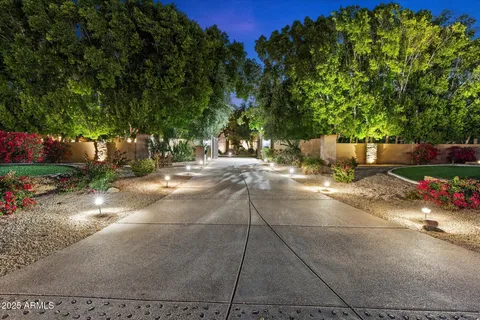$10,495,000 | 6402 East Chaparral Road, Paradise Valley, AZ 85253