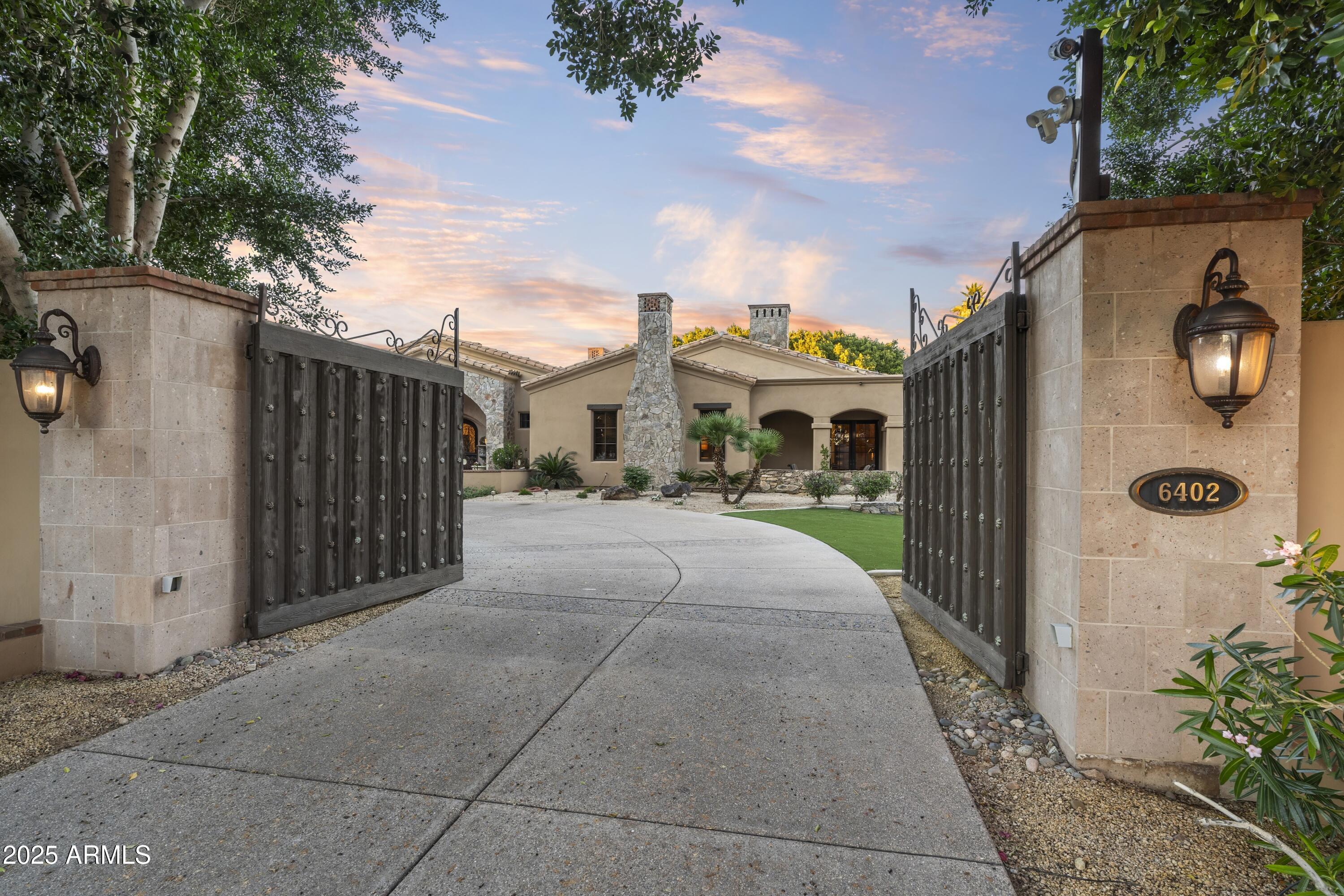 6402 East Chaparral Road Paradise Valley, AZ 85253 - Photo 2 of 125 050_DSC_5009