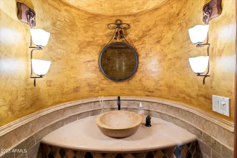 $10,495,000 | 6402 East Chaparral Road, Paradise Valley, AZ 85253