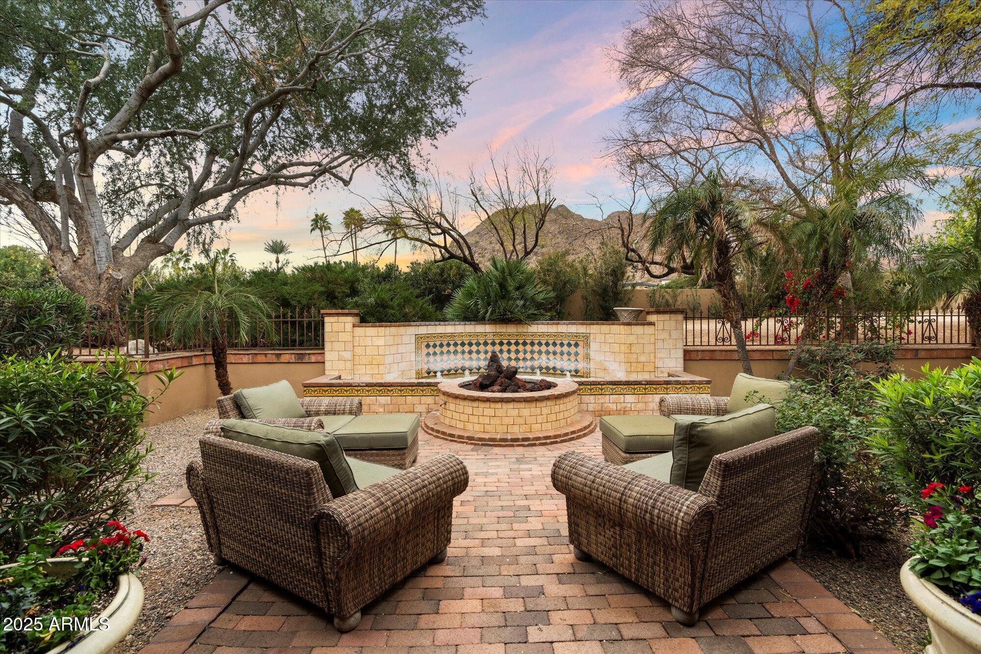 6402 East Chaparral Road Paradise Valley, AZ 85253 - Photo 40 of 125 041-Den _ Library Patio