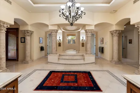 $10,495,000 | 6402 East Chaparral Road, Paradise Valley, AZ 85253