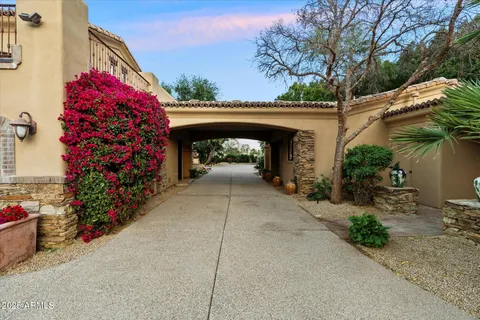 $10,495,000 | 6402 East Chaparral Road, Paradise Valley, AZ 85253