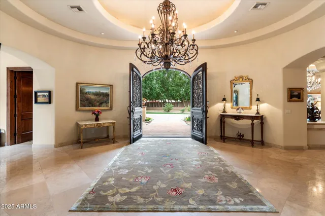 $10,495,000 | 6402 East Chaparral Road, Paradise Valley, AZ 85253