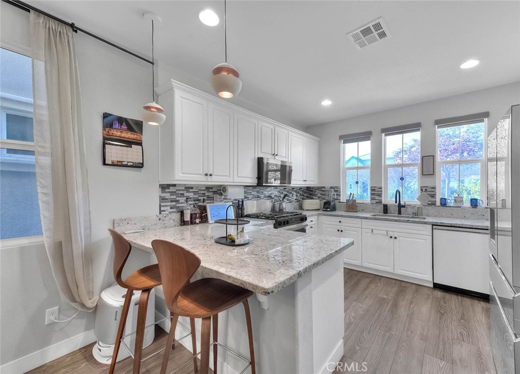 5926 Ginger Drive Eastvale, CA 92880 - Photo 7 of 67