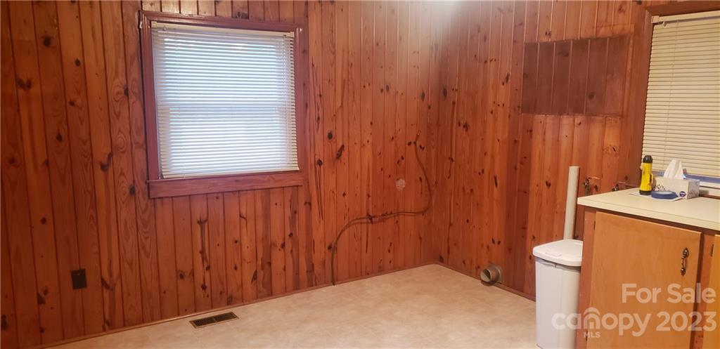 612 Gillsbrook Road Lancaster, SC 29720 - Photo 7 of 14 Gallery Image 7