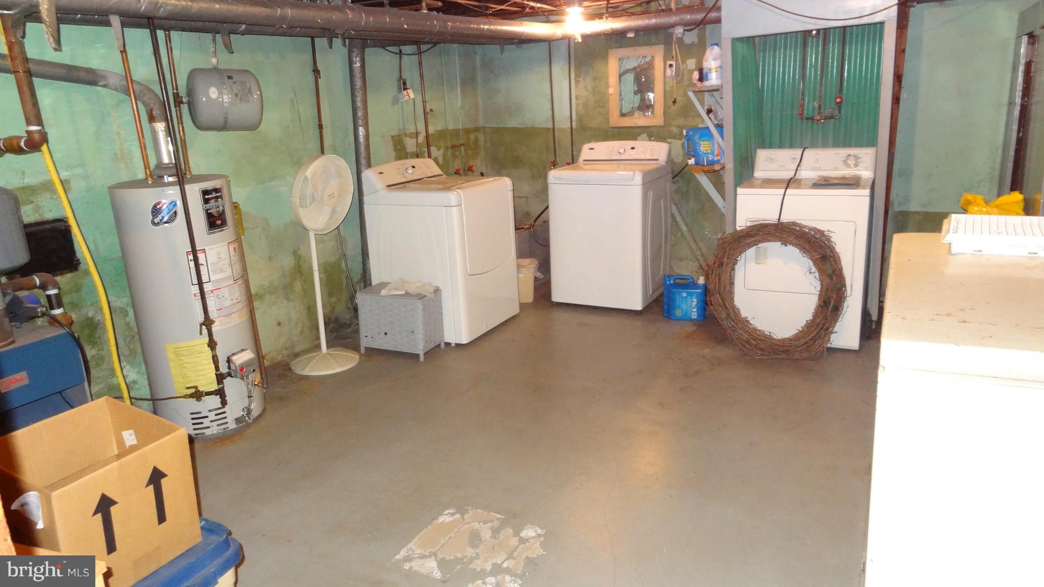 4708 East Prospect Road York, PA 17406 - Photo 18 of 21 generous laundry/utility area