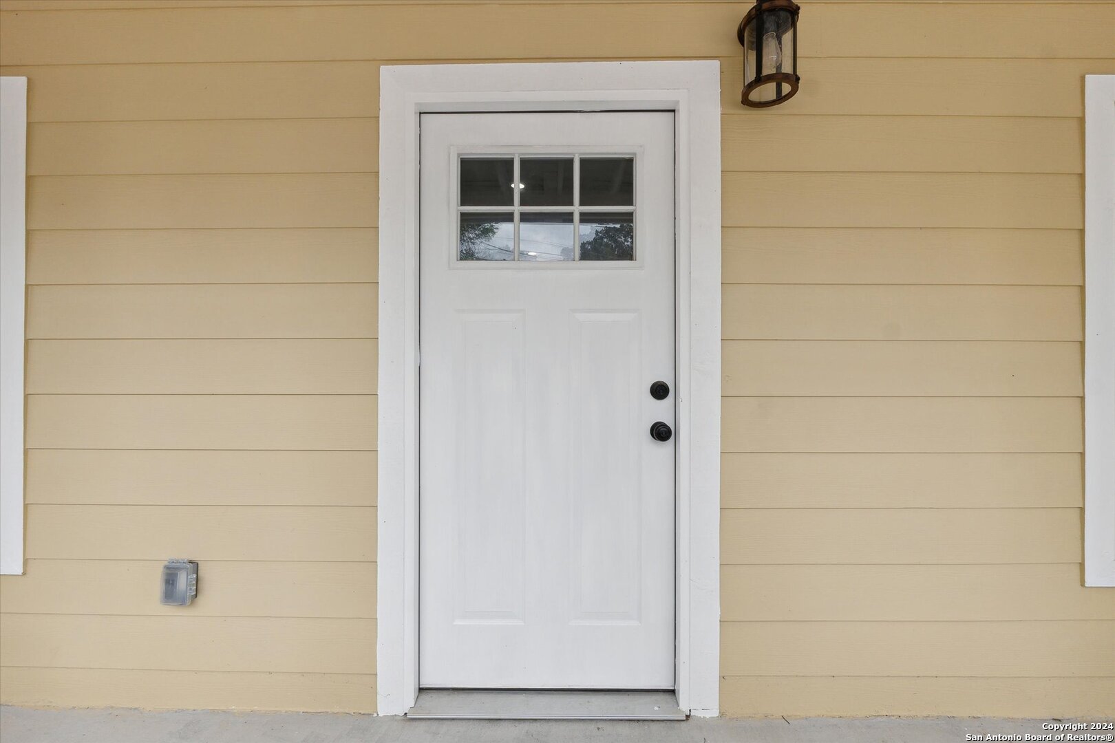 497 Black Bass Road Lakehills, TX 78063 - Photo 10 of 54