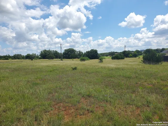 $77,500 | 118 Warren Wallace, Blanco, TX 78606
